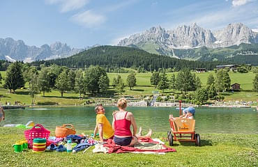 Familienfreundlicher Badesee in Going am Wilden Kaiser